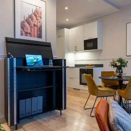 Appartamento Luxury Getaway - One-bedroom W Fireplace Helsinki